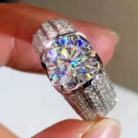 HALO 925 STERLING SILVER DIAMOND RING, CUTE RING, SHINY RING. - Picture 1 of 6